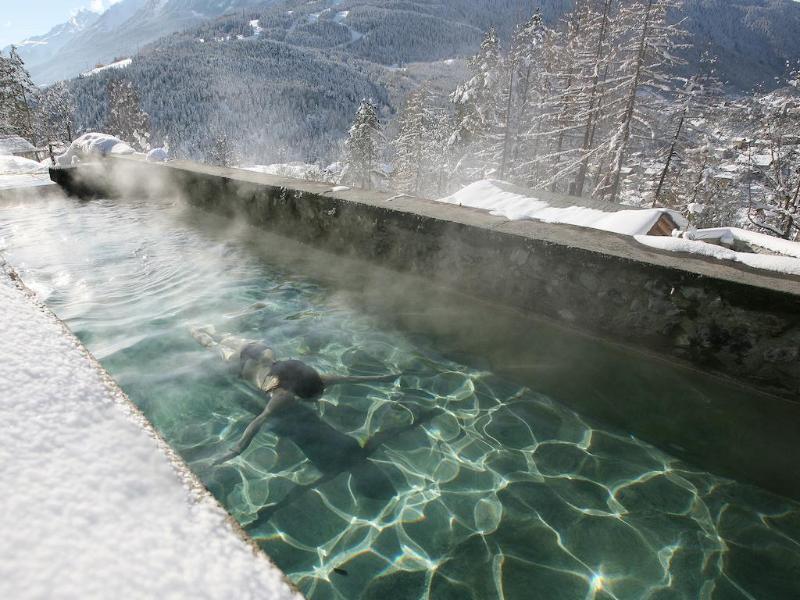 Qc Terme Grand Hotel Bagni Nuovi Bormio Exteriér fotografie Outdoor thermal bath in Vals