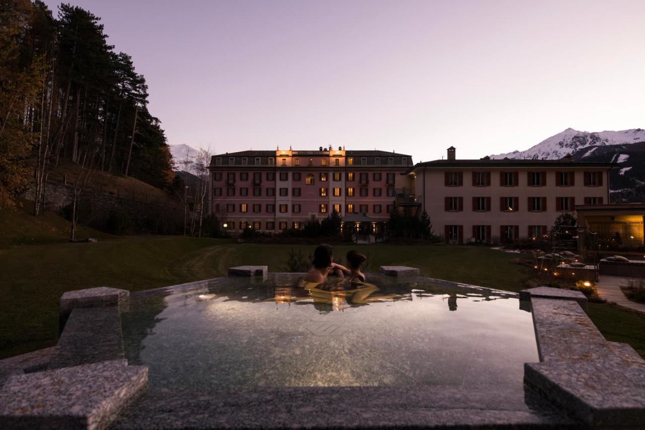 Qc Terme Grand Hotel Bagni Nuovi Bormio Exteriér fotografie The 7132 Summit