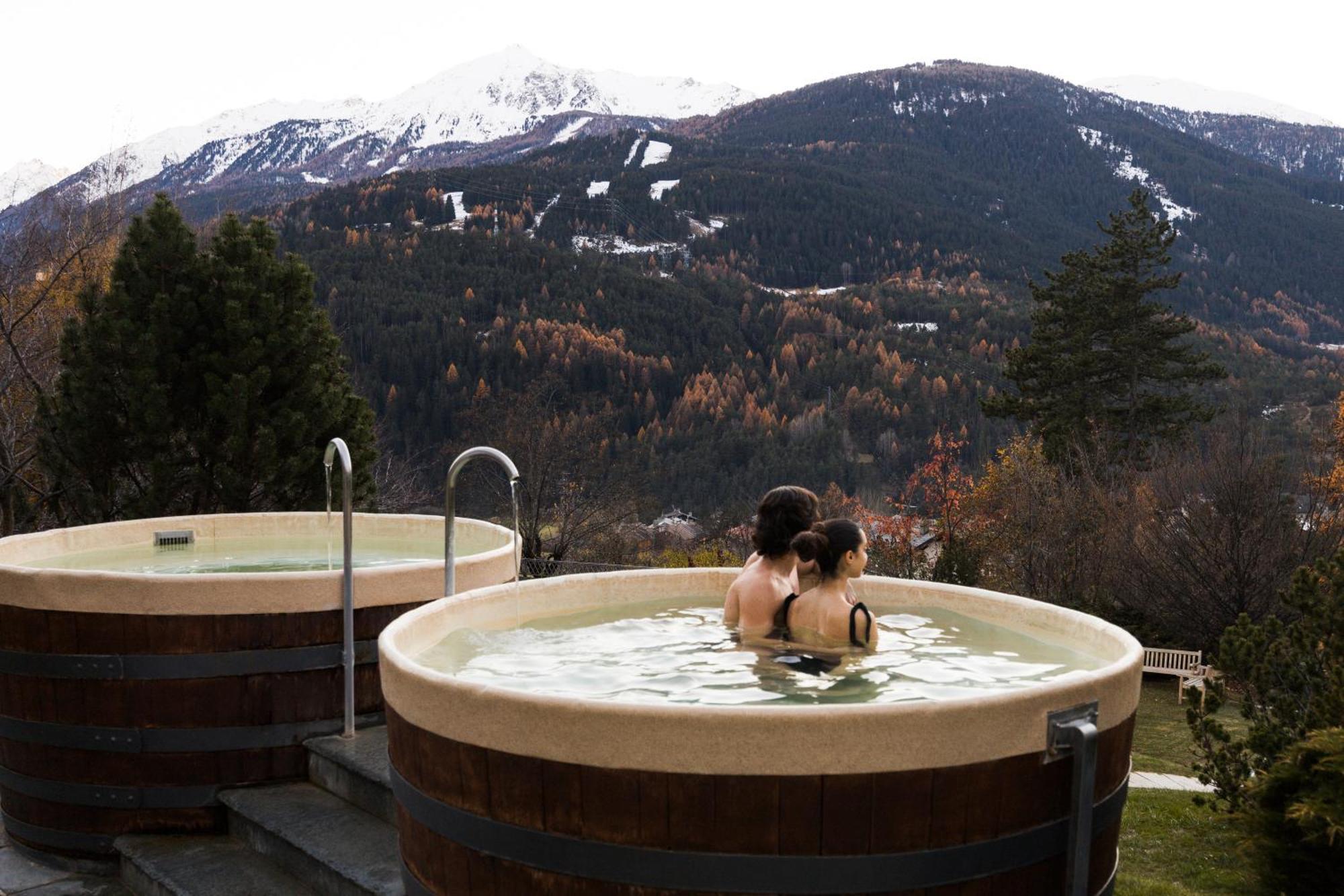 Qc Terme Grand Hotel Bagni Nuovi Bormio Exteriér fotografie Outdoor spa
